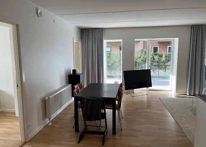 Charming With Parking Apartment Aalborg